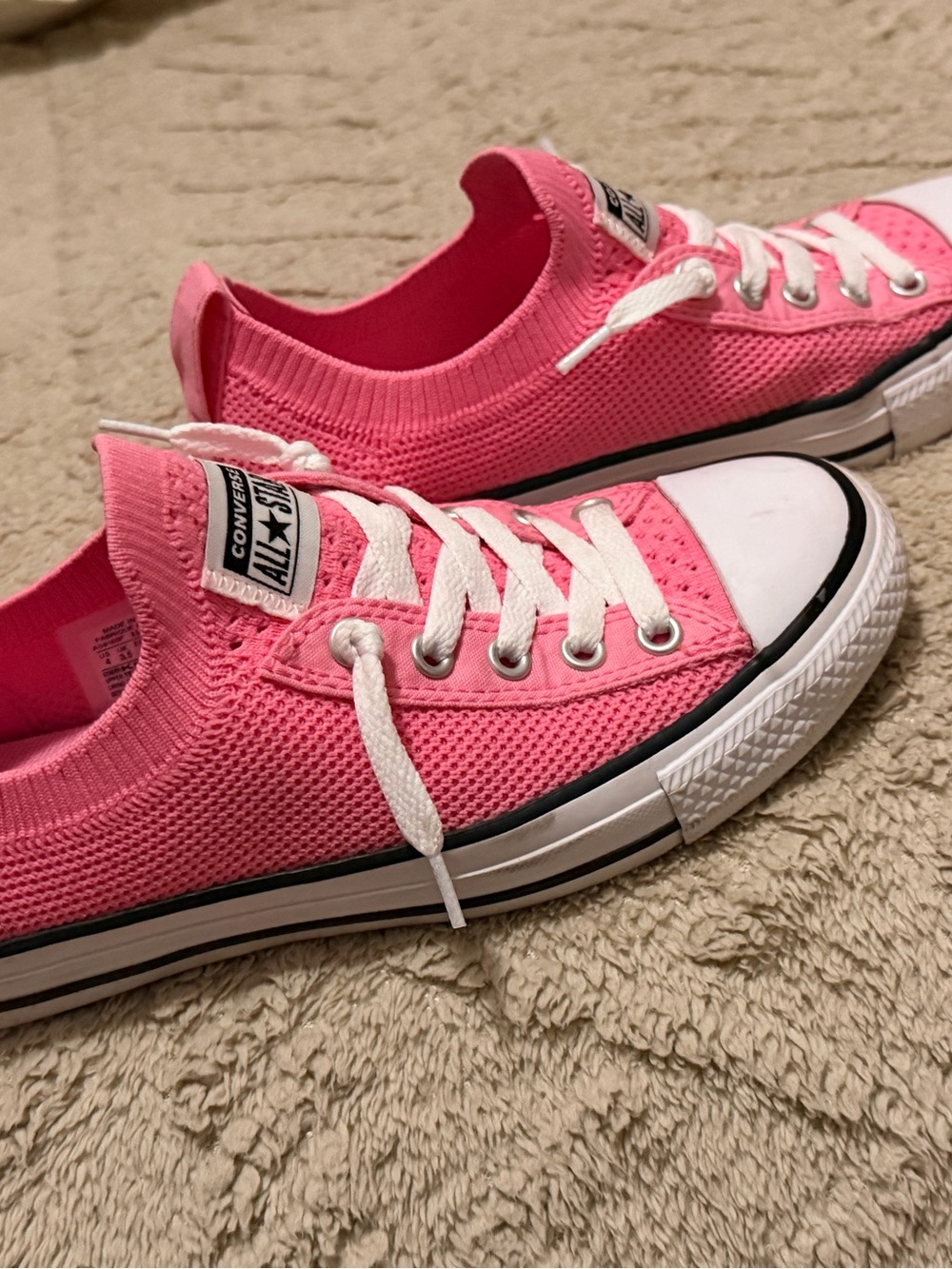 Pink Converse - Picture 3 of 3